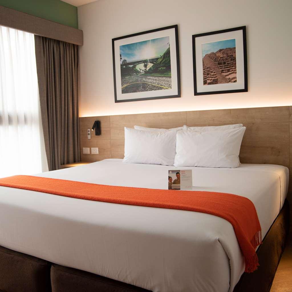 Casa Andina Standard Benavides Hotell Lima Rom bilde